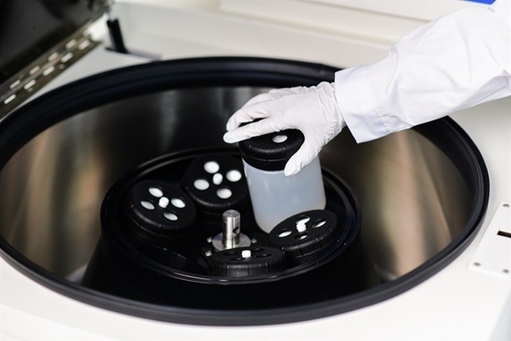 Centrifugadora de banco de sangre refrigerada de baja velocidad de 6000 rpm ajustable