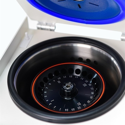 24 Microcentrifugadora ventilada de alta velocidad con encimera de colocación 12x5 ml