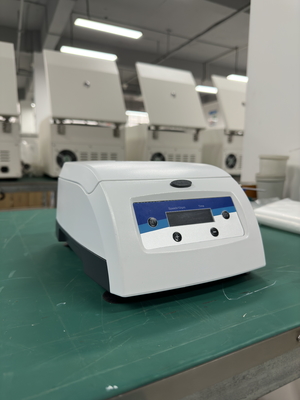 Centrifugadora de tubo capilar de alta velocidad Microhematocrita 500-12000 rpm ajustable